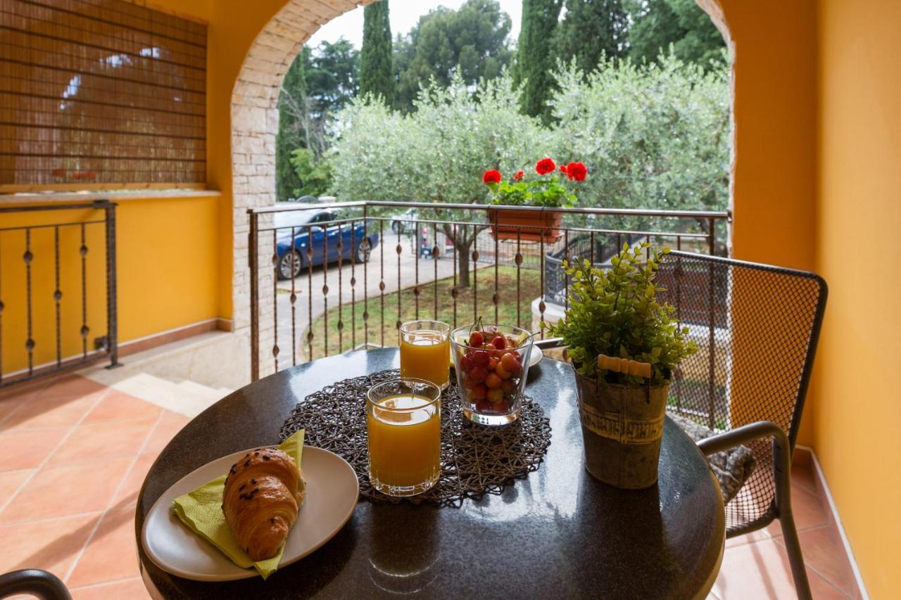 פורץ Studio Apartments Pinia-Marina מראה חיצוני תמונה