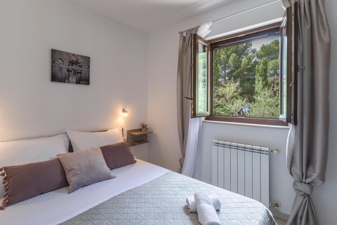 פורץ Studio Apartments Pinia-Marina מראה חיצוני תמונה