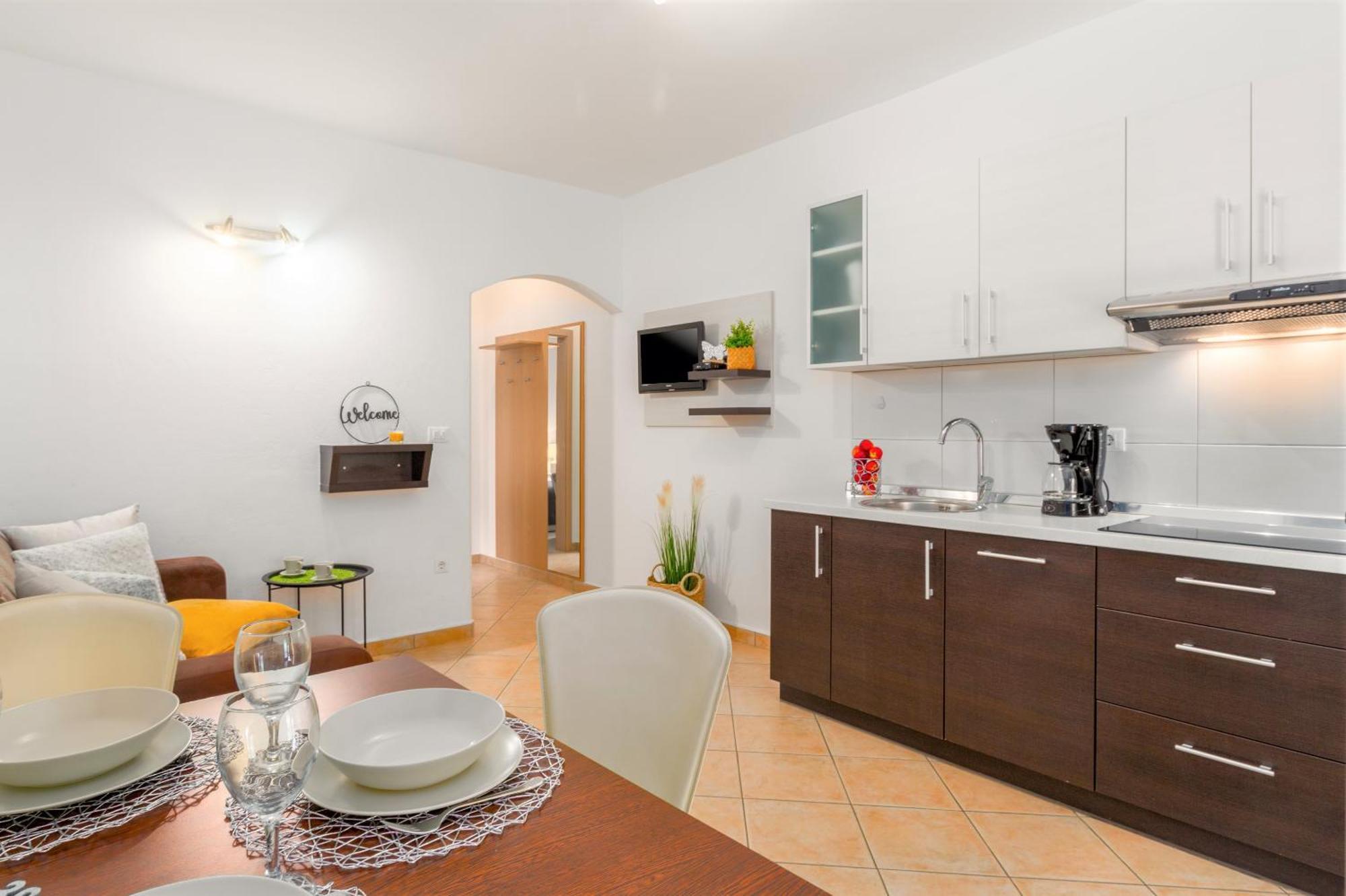 פורץ Studio Apartments Pinia-Marina מראה חיצוני תמונה